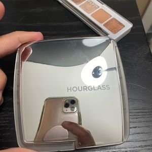 Hourglass blushes palette 💗